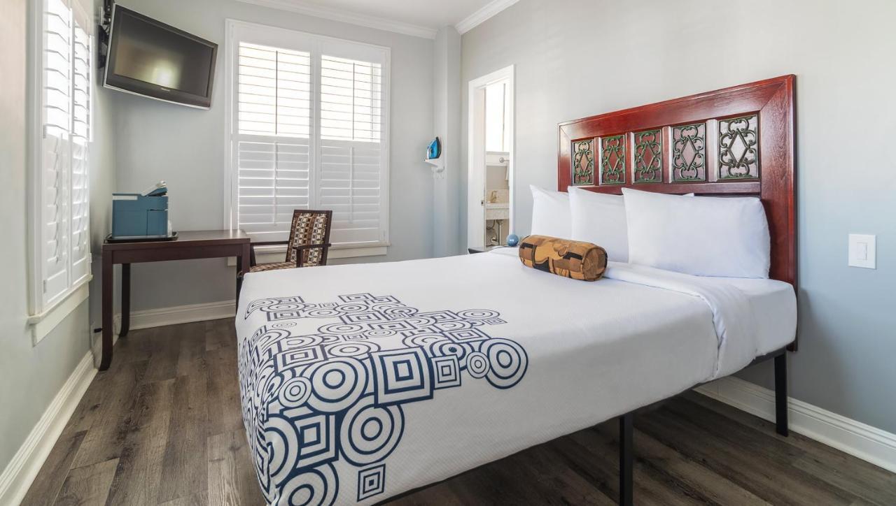 Lumea By The Sea Hotel Long Beach Bagian luar foto